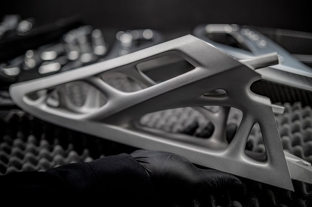 Apollo EVO cockpit detail